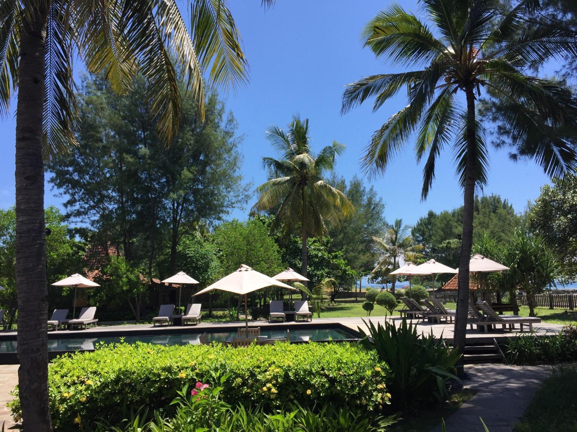 Desa Dunia Beda Resort Gili Trawangan Exterior photo