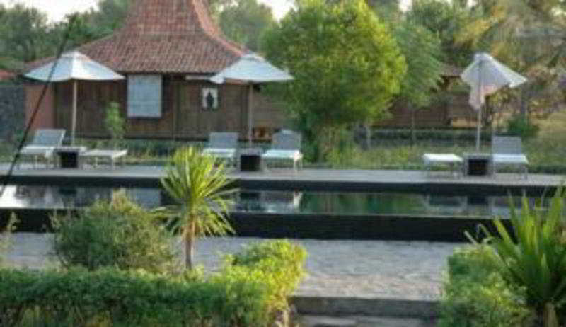 Desa Dunia Beda Resort Gili Trawangan Exterior photo