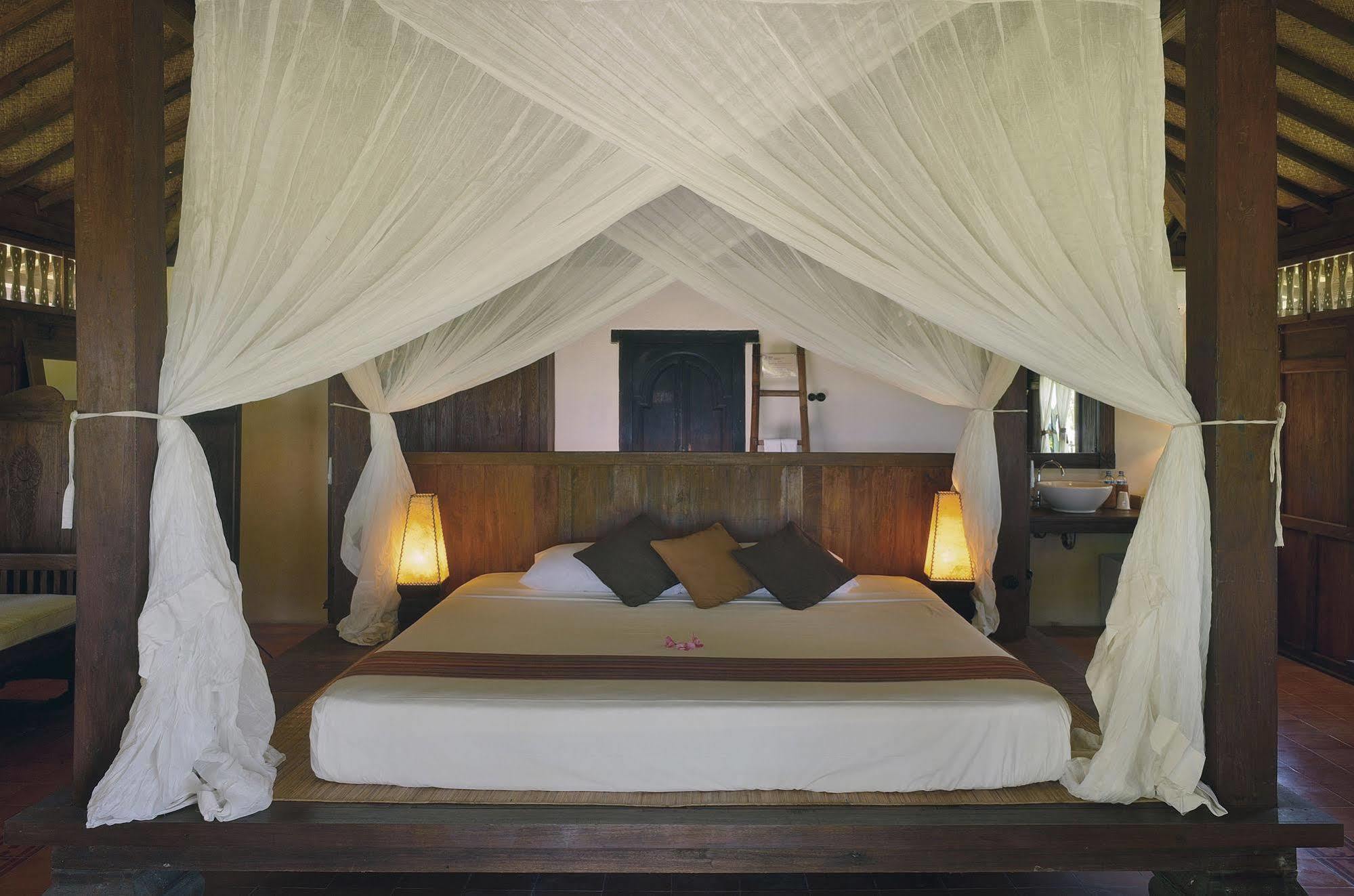 Desa Dunia Beda Resort Gili Trawangan Exterior photo