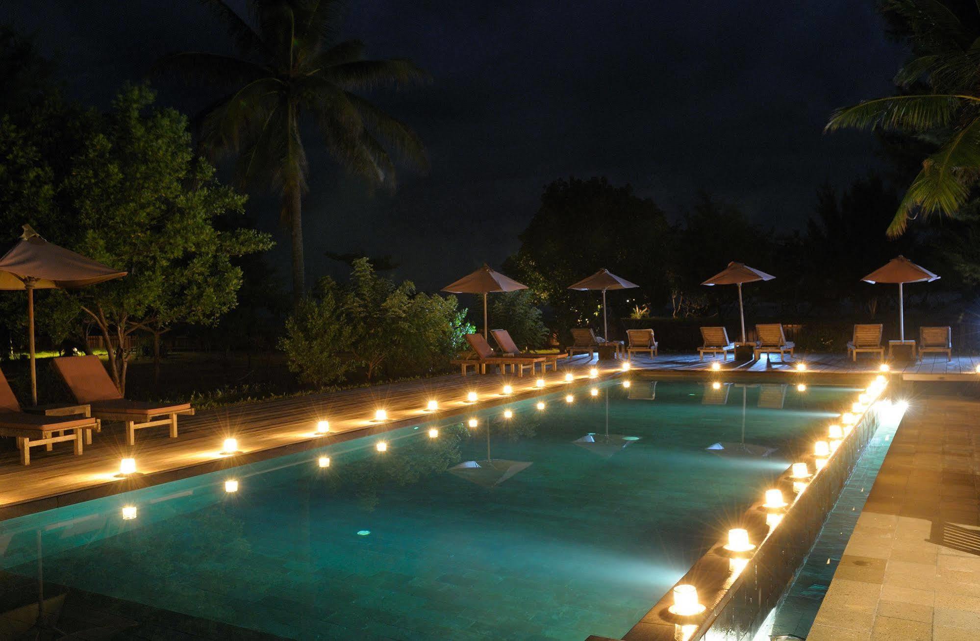 Desa Dunia Beda Resort Gili Trawangan Exterior photo